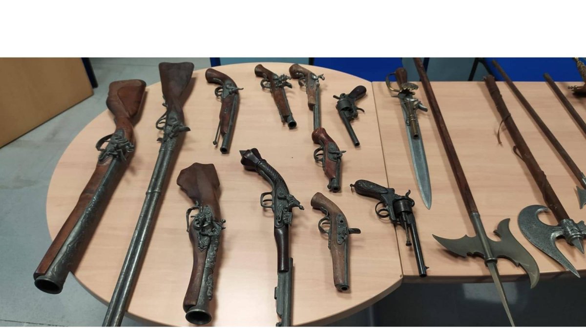 Armas incautadas por la Policía Local de Valladolid. E.M.