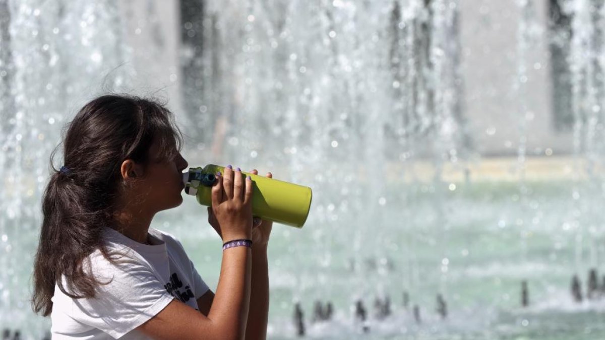 Segunda ola de calor en Valladolid en la zona de Plaza Zorrilla y Campo Grande.- PHOTOGENIC