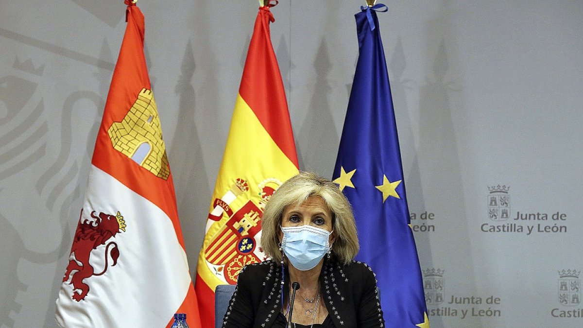 La consejera de Sanidad, Verónica Casado, durante una comparecencia. ICAL