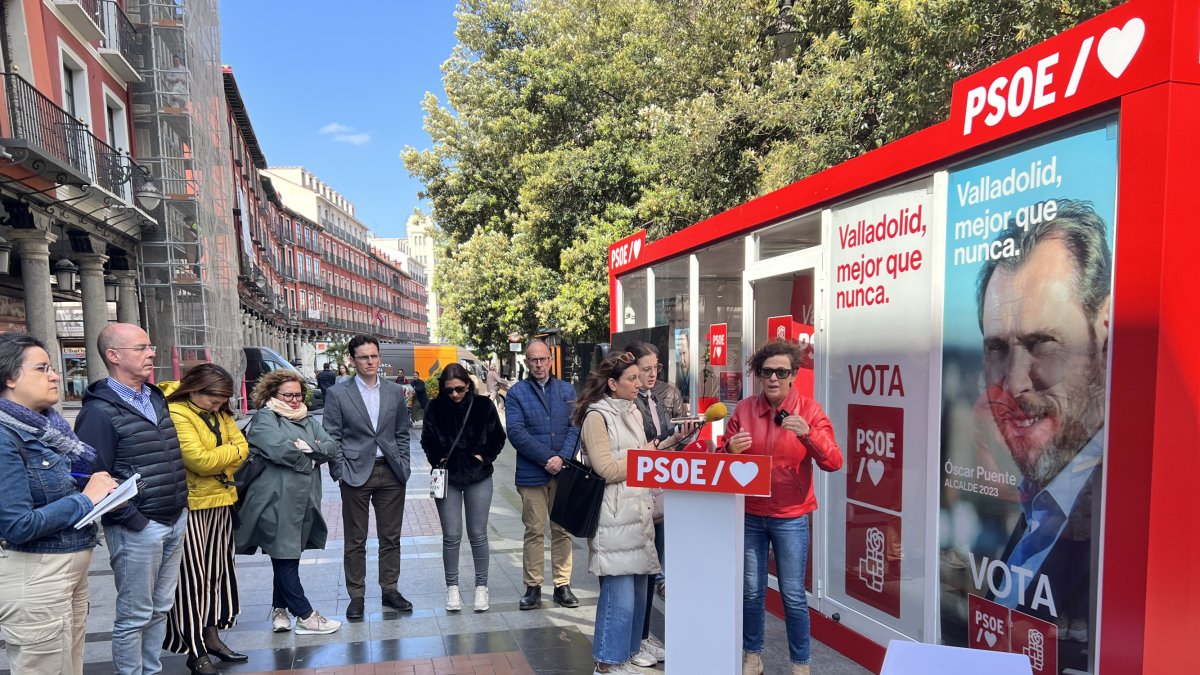 La concejala Rafaela Romero en una comparecencia del PSOE.- E.M.