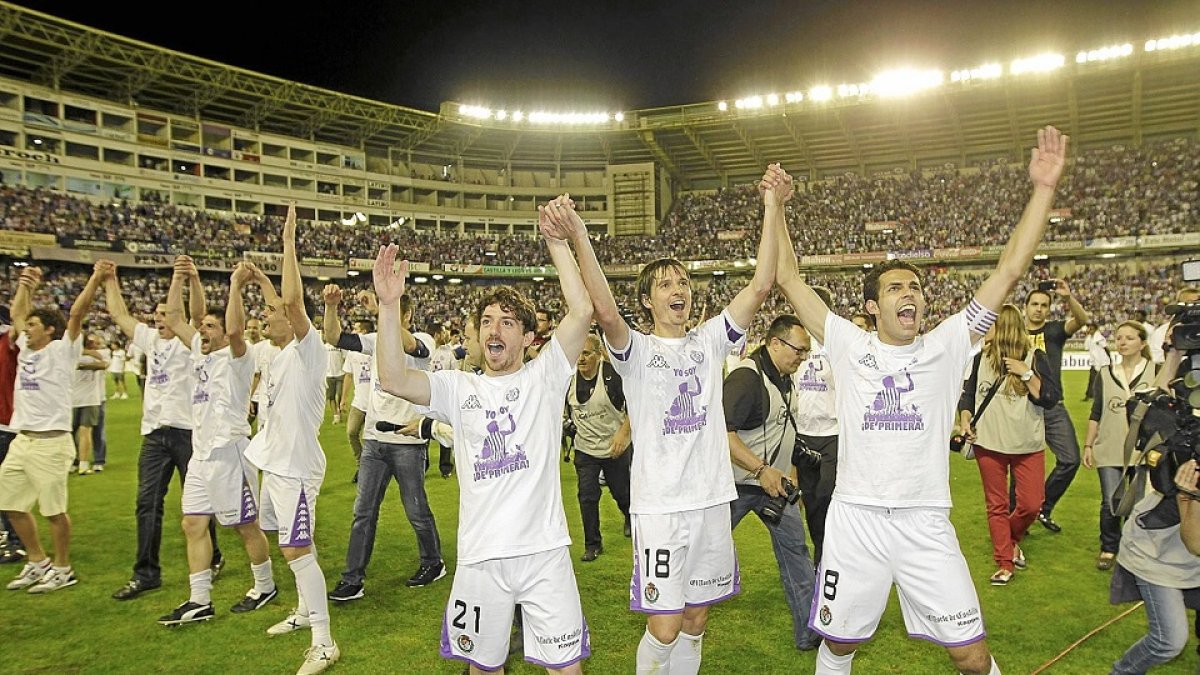 El recuerdo todavía presente de 2012 ante el Alcorcón en el que el Real Valladolid logró el ascenso a Primera en la promoción. J. M. LOSTAU