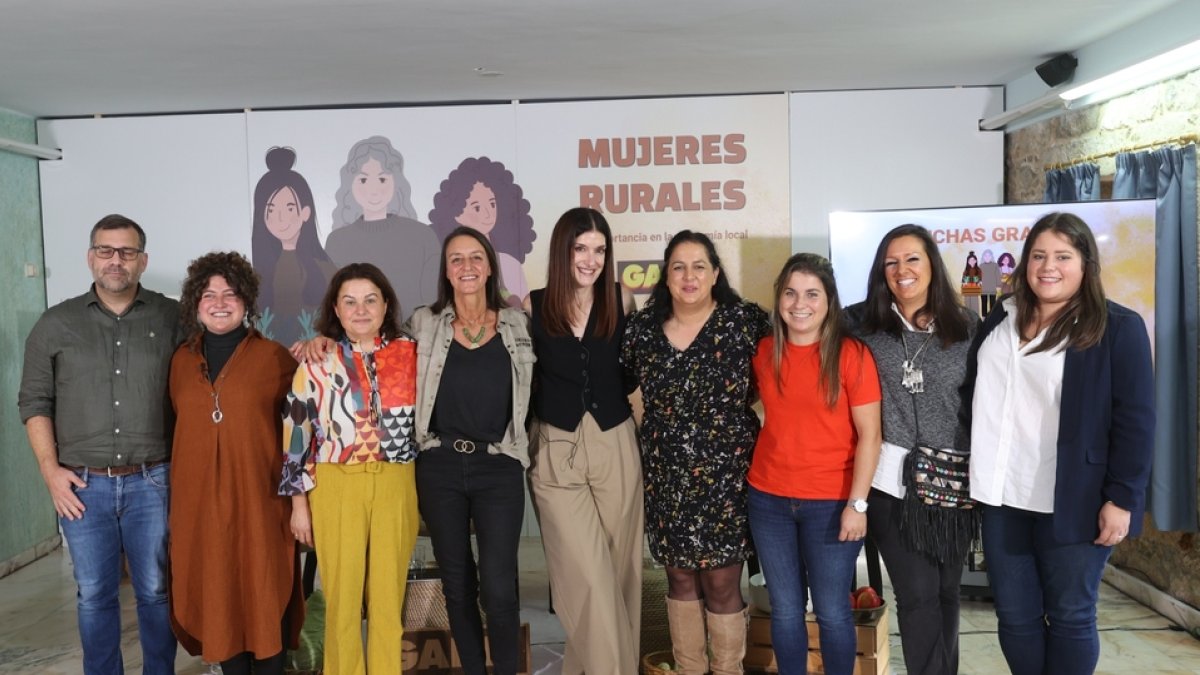 Participantes en el foro de mujeres rurales de Gadis / E. M.