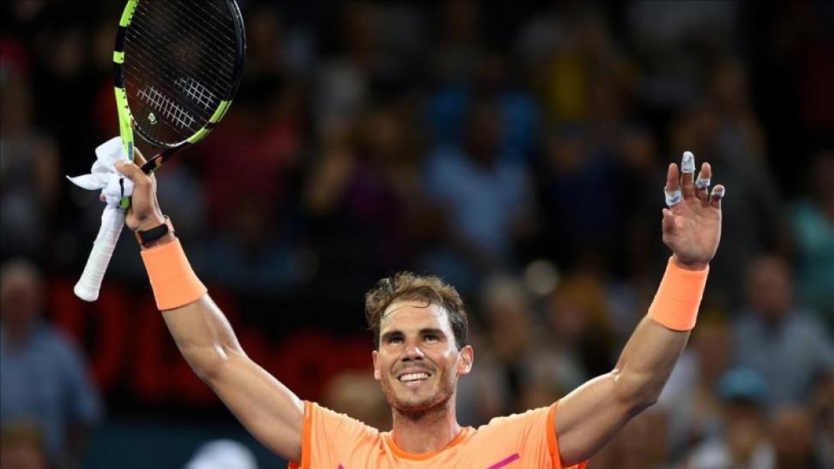 Rafael Nadal festeja su victoria en Brisbane.-REUTERS / STEVE HOLLAND