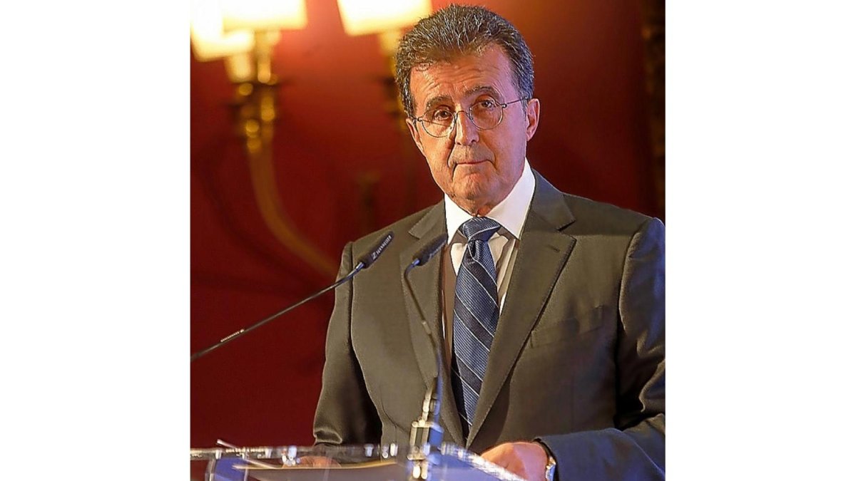 El presidente de Edigrup, José Luis Ulibarri, durante su discurso.-RAMIRO