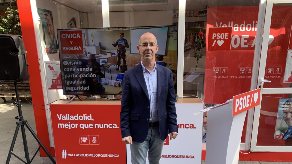 El integrante de la lista del PSOE para el Ayuntamiento de Valladolid Martín Fernández Antolín. - EUROPA PRESS