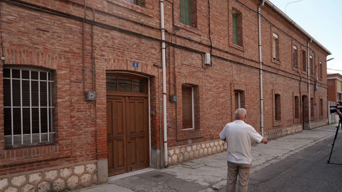 Viviendas de la CHD en la calle Canal en Valladolid - ICAL