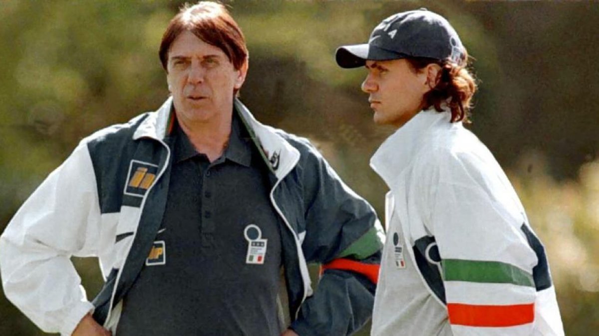 Cesare Maldini junto a su hijo Paolo.-