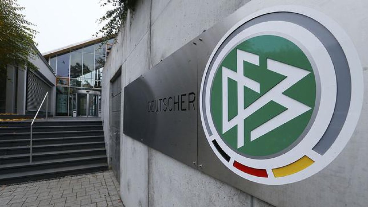 Fachada de la sede de la Federación Alemana de Fútbol (DFB), en Fráncfort.-REUTERS / RALPH ORLOWSKI