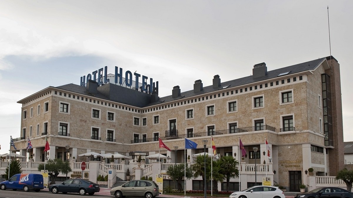 Fachada del Hotel Conde Ansúrez de Valladolid. - HOTEL CONDE ANSÚREZ