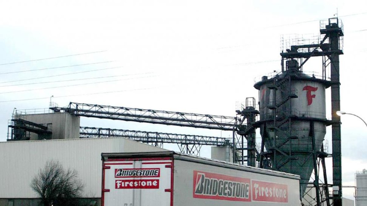 Imagen de la entrada de la fábrica de Bridgestone en Burgos-ISRAEL L. MURILLO