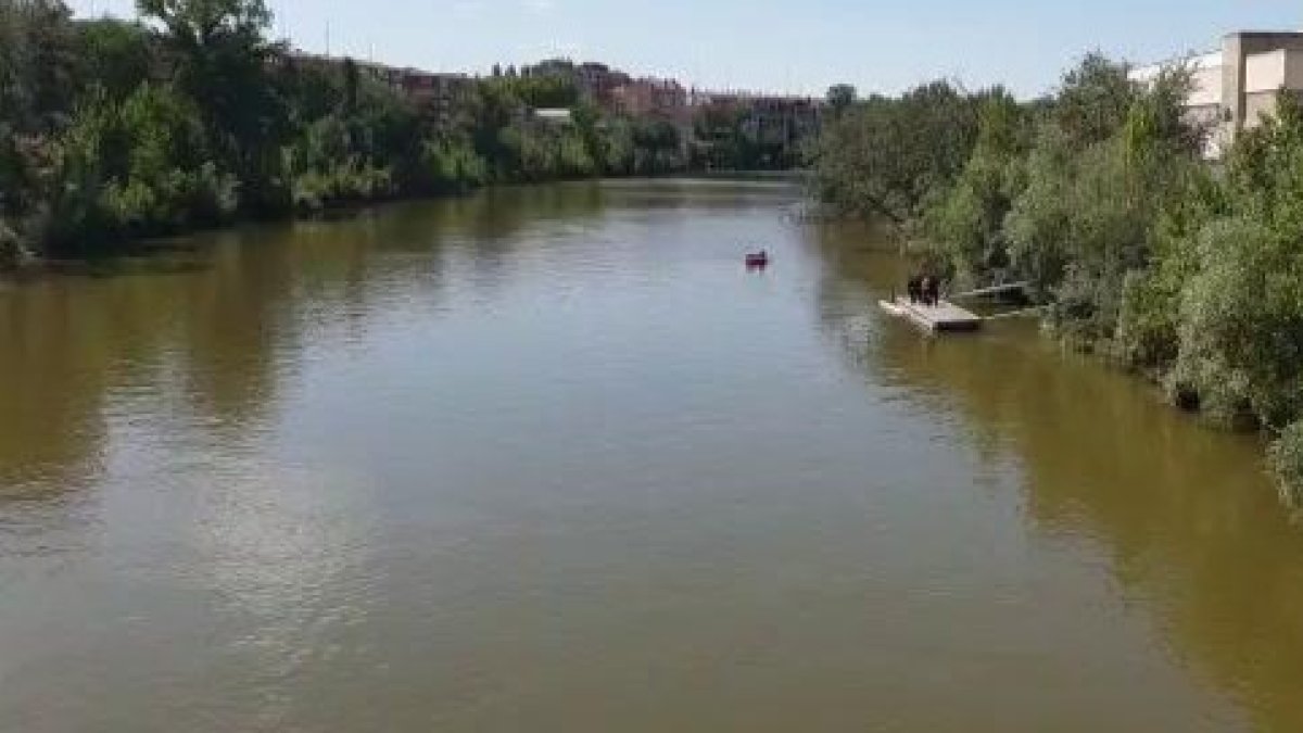 Río Pisuerga, a su paso por Valladolid. E. M.