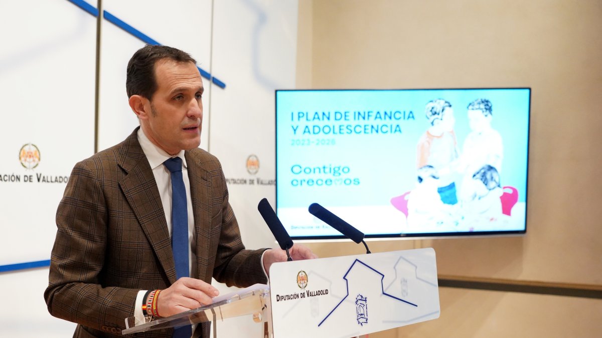 Conrado Íscar, presenta el I Plan de Infancia y Adolescencia de la provincia de Valladolid. ICAL