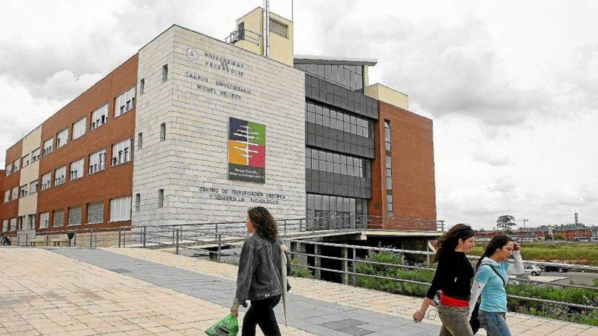 Edificio del Parque Científico de la UVA, en el campus Miguel Delibes-J.M.Lostau