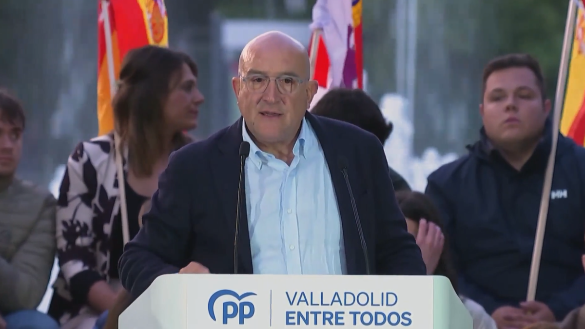 Jesús Julio Carnero durante el primer acto de campaña en Valladolid. EUROPA PRESS