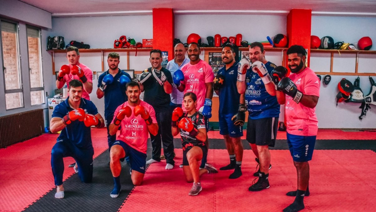 Jugadores del VRAC y miembros del Club Boxeo Valladolid.