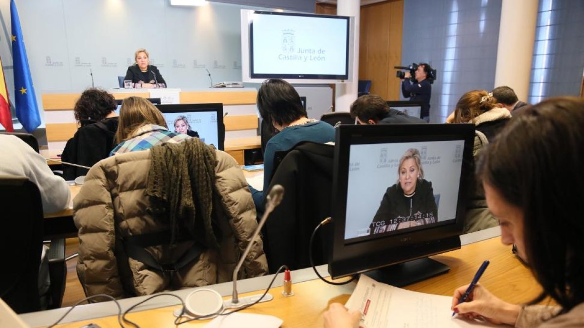 La vicepresidenta y portavoz de la Junta de Castilla y León, Rosa Valdeón, comparece en rueda de prensa posterior al Consejo de Gobierno-ICAL