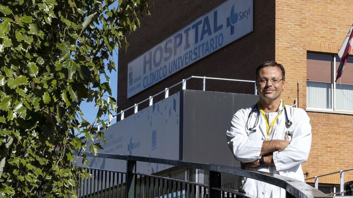 Diego Soto de Prado y Otero, jefe de Unidad de Oncología Médica del Hospital Clínico Universitario de Valladolid. PHOTOGENIC/ PABLO REQUEJO