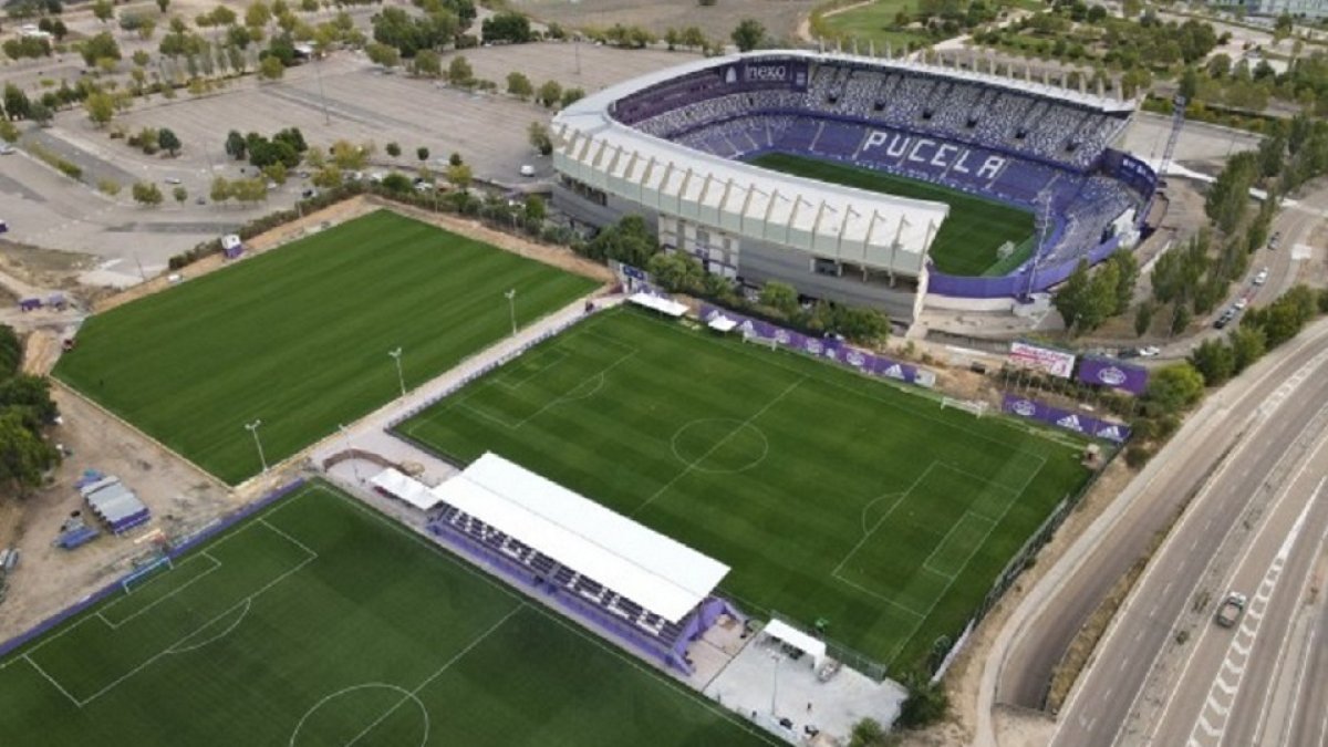 Vista aérea del entorno del Estadio Zorrilla con los campos anexos y la zona de parking. / EL MUNDO