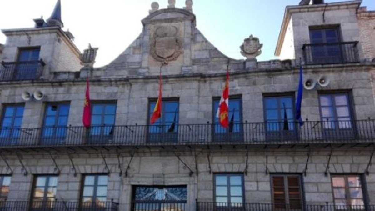 Ayuntamiento de Medina del Campo, en una imagen de archivo.- E.M.