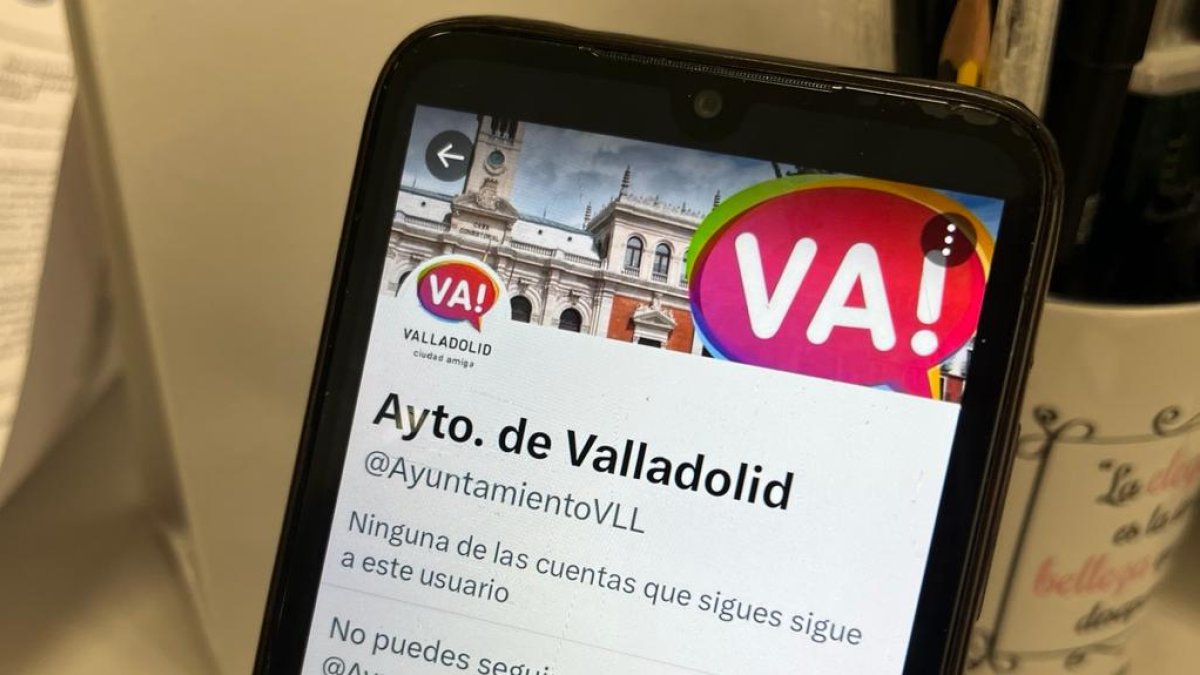 Captura de un bloqueo del Ayuntamiento de Valladolid a un usuario de Twitter. -E.M.