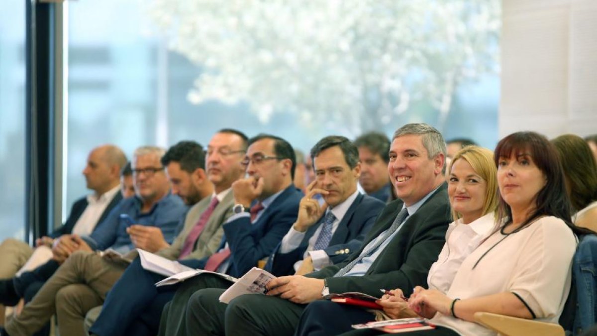 El presidente de Renault España, José Vicente de los Mozos, durante la inauguración de la jornada 'La industria en Castilla y León. Implicación a nivel nacional. Reflexiones'-ICAL