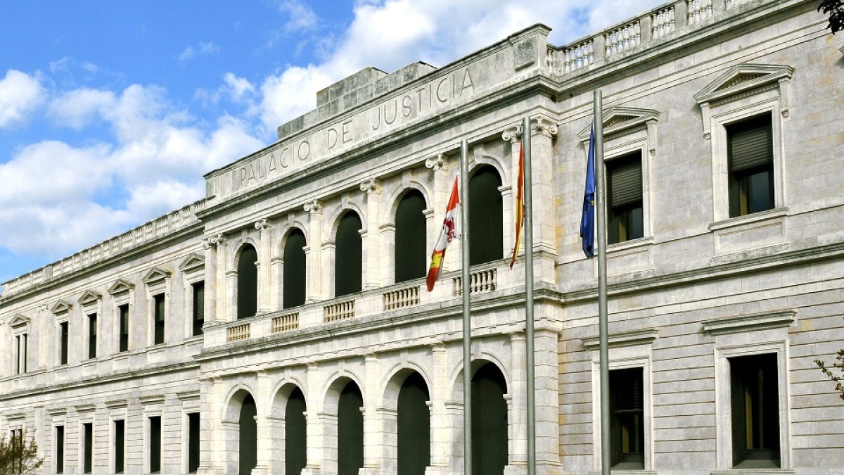 Tribunal Superior de Justicia de Castilla y León. E.M.