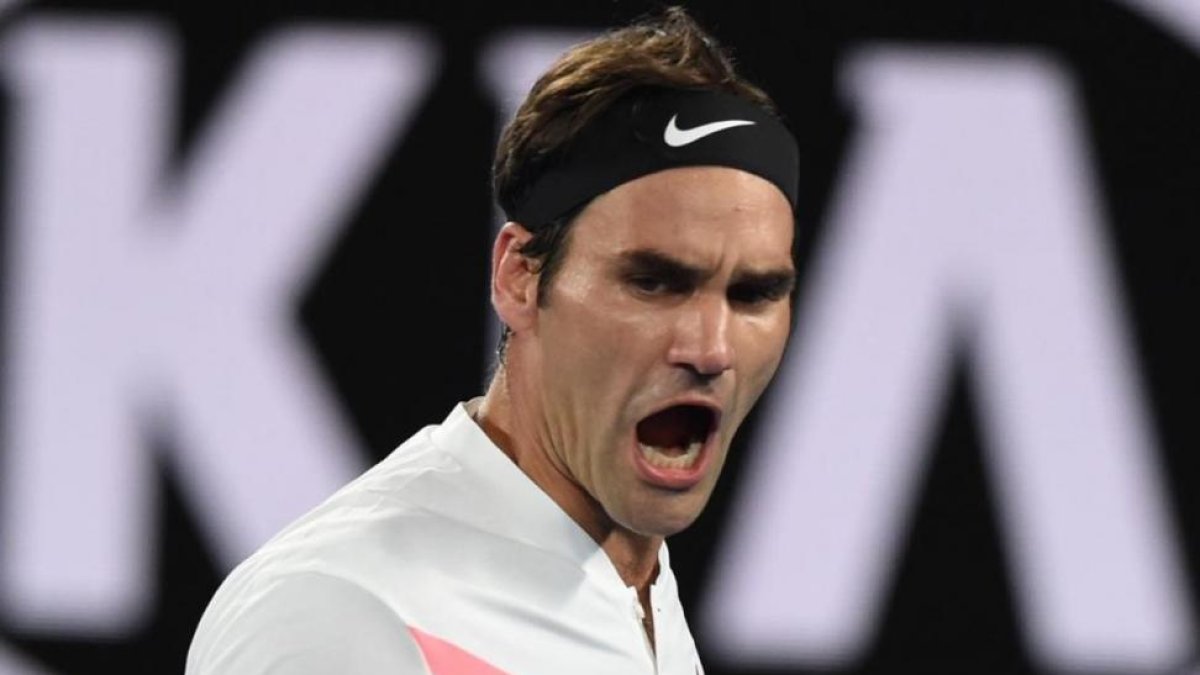 Roger Federer celebra un punto en el partido de este domingo ante Cilic.-/ AFP