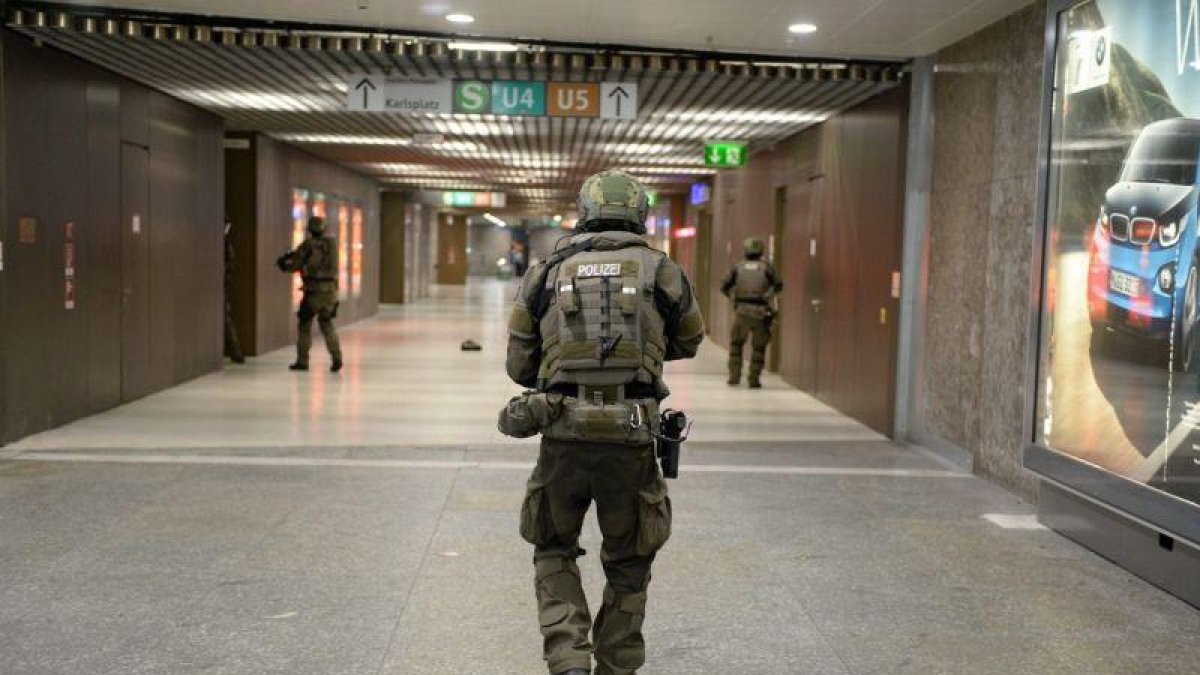 Policías de las fuerzas especiales en Múnich en el 2016.-ANDREAS GEBERT / EFE