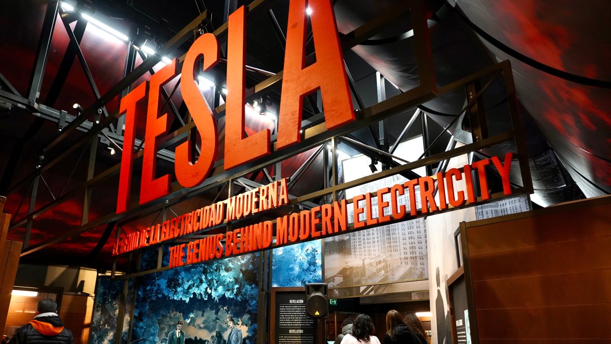 Fundación ‘la Caixa’, en colaboración con el Ayuntamiento de Valladolid, presenta ‘Nikola Tesla: el genio de la electricidad moderna’ - ICAL