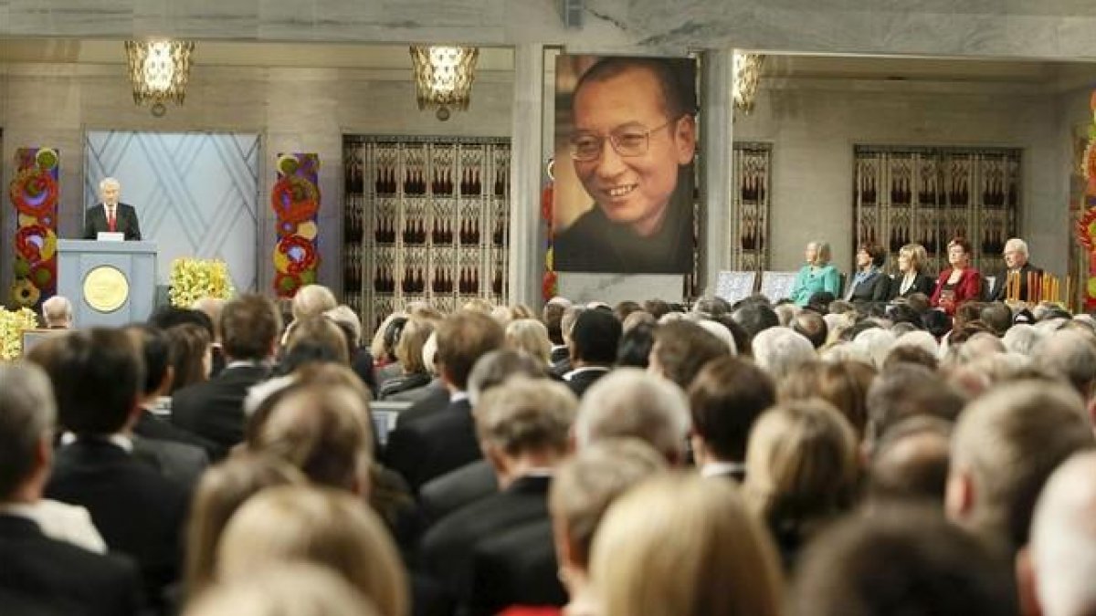 Ceremonia de entrega del Nobel de la Paz en la que fue premiado Liu Xiaobo, en diciembre del 2010.-EFE / HEIKO JUNGE