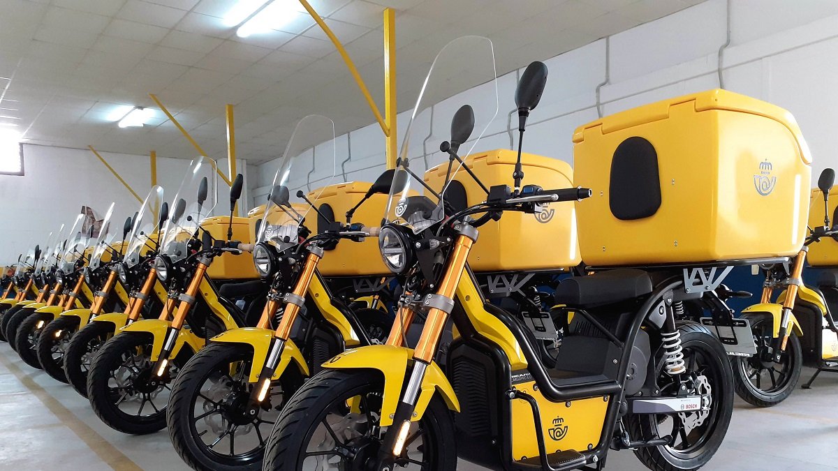 Motos eléctricas ciberseguras de Correos.- E. M.