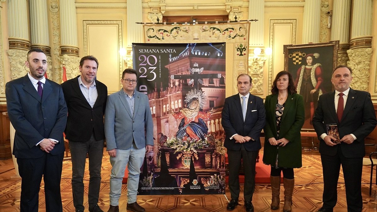 Presentación del cartel de Semana Santa en el Ayuntamiento. | E. M.