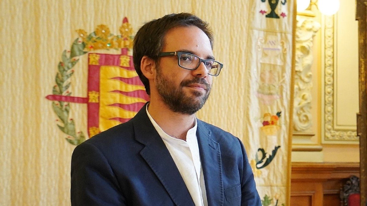 El ex gerente de Auvasa, Álvaro Fernández Heredia, en una imagen de archivo. E. M.