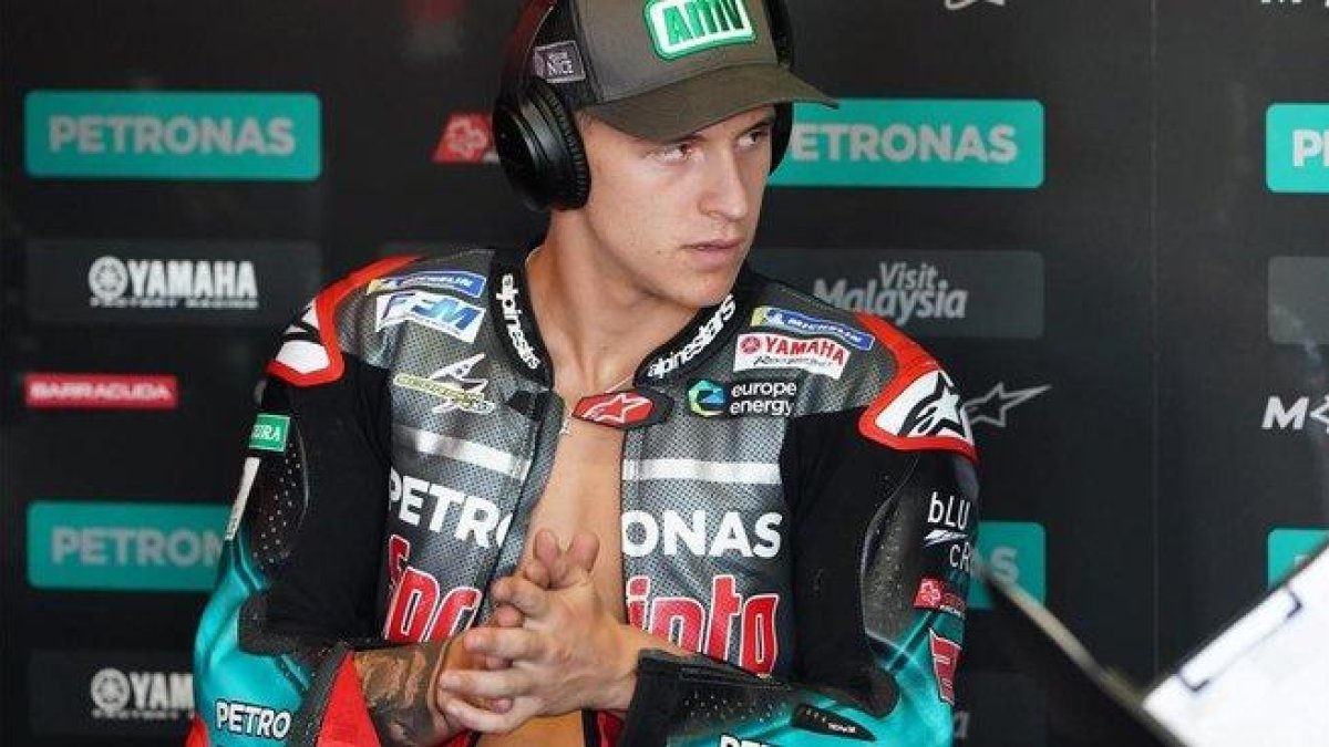 El joven francés Fabio Quartararo, en el boxe del equipo Yamaha Petronas.-ALEJANDRO CERESUELA