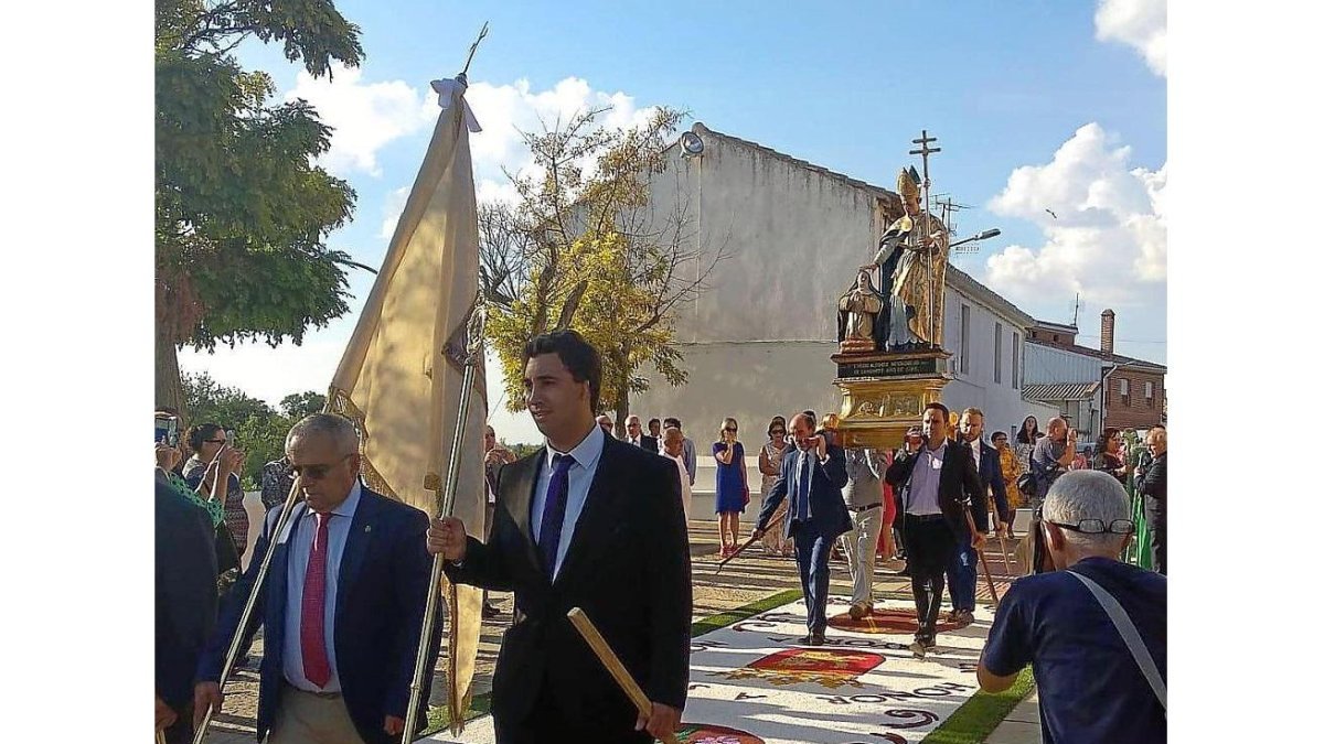 Procesión religiosa de la Ermita de Santo Toribio, en Mayorga.-E.M.