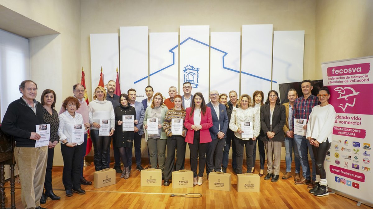 La Diputación de Valladolid y Fecosva entregan los premios del VII Concurso de Escaparates Navidad Pueblos de Valladolid. FOTO/DPV/Miguel Ángel Santos