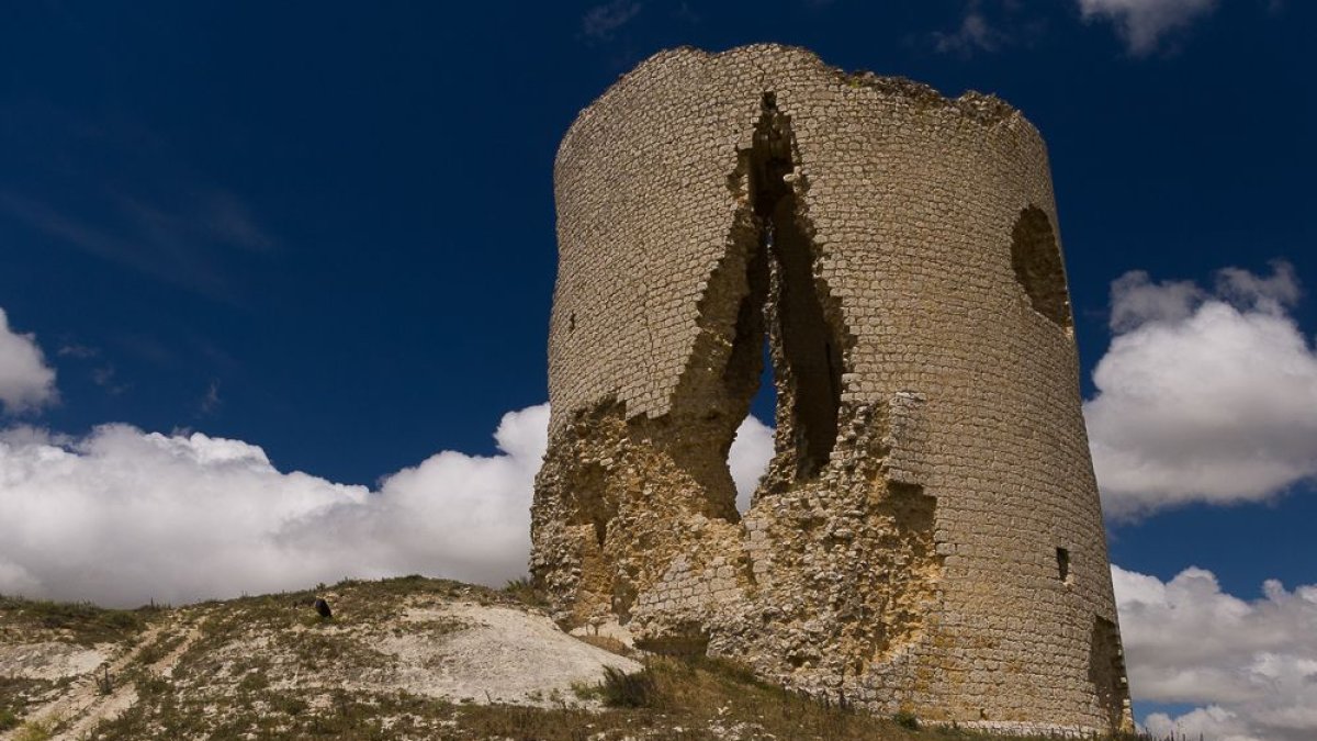 Castillo de la Mota del Marqués. LISTA ROJA DE PATRIMONIO.