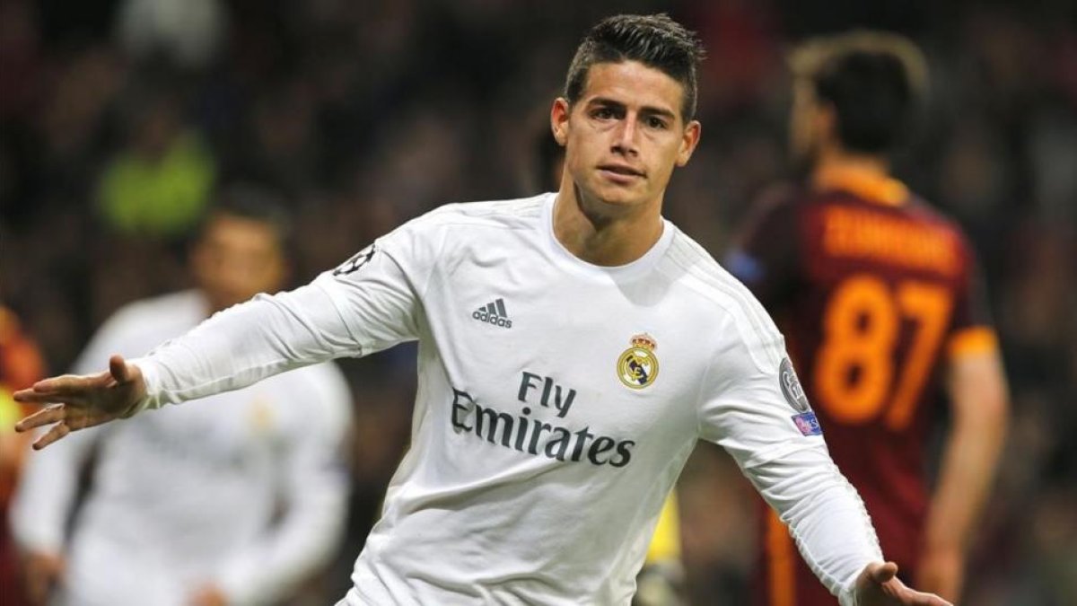 El madridista James Rodríguez celebra un gol frente a la Roma.-AP / PAUL WHITE