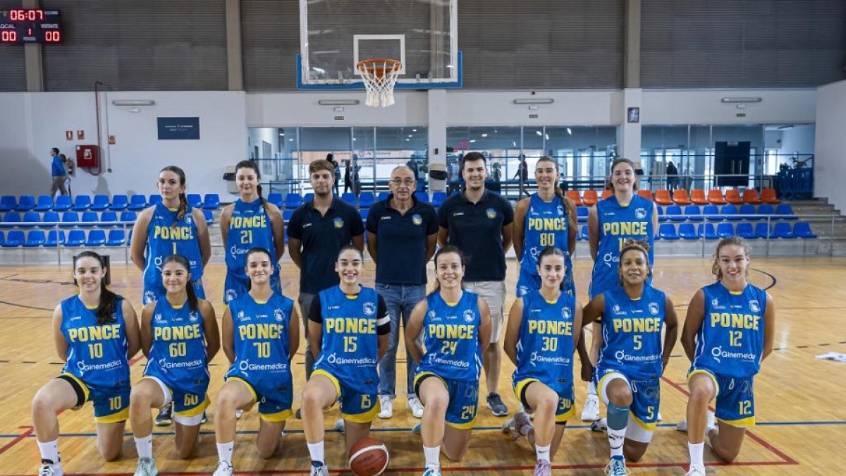 Equipo de Ponce Valladolid, que jugará en la Liga Femenina 2. / PHOTOGENIC