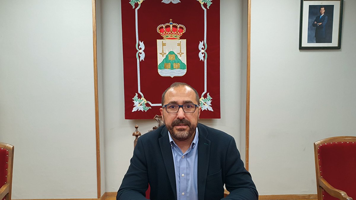 Miguel Ángel Oliveira, alcalde de Tordesillas. / E. M.