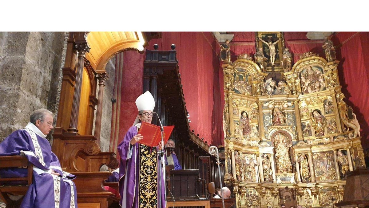 Argüello despide a Benedicto XVI. Europa Press