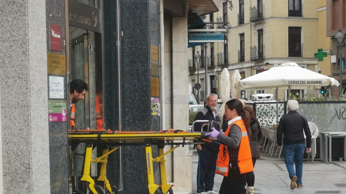 Suceso en la Calle Angustias en la que un varón perdió la vida - EUROPA PRESS