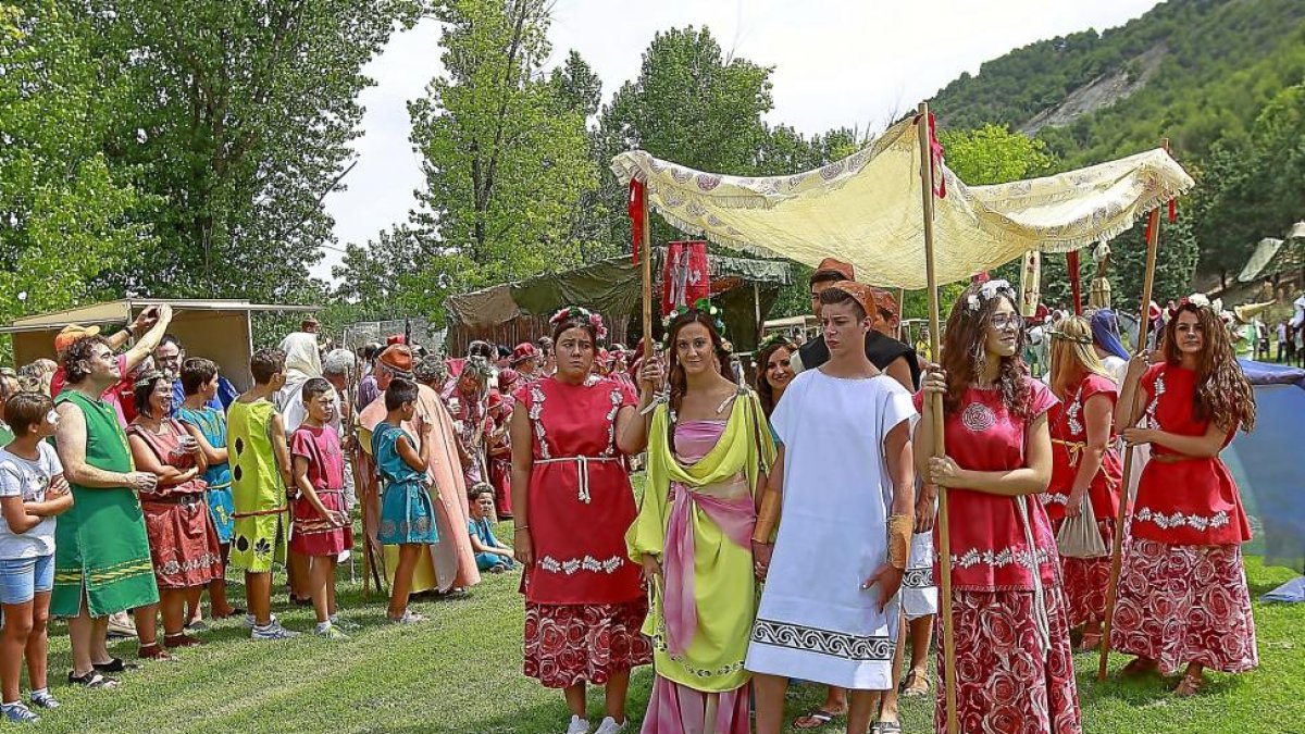 Recreación anual sobre la cultura Vaccea en el municipio de Cabezón de Pisuerga.-J.M.LOSTAU