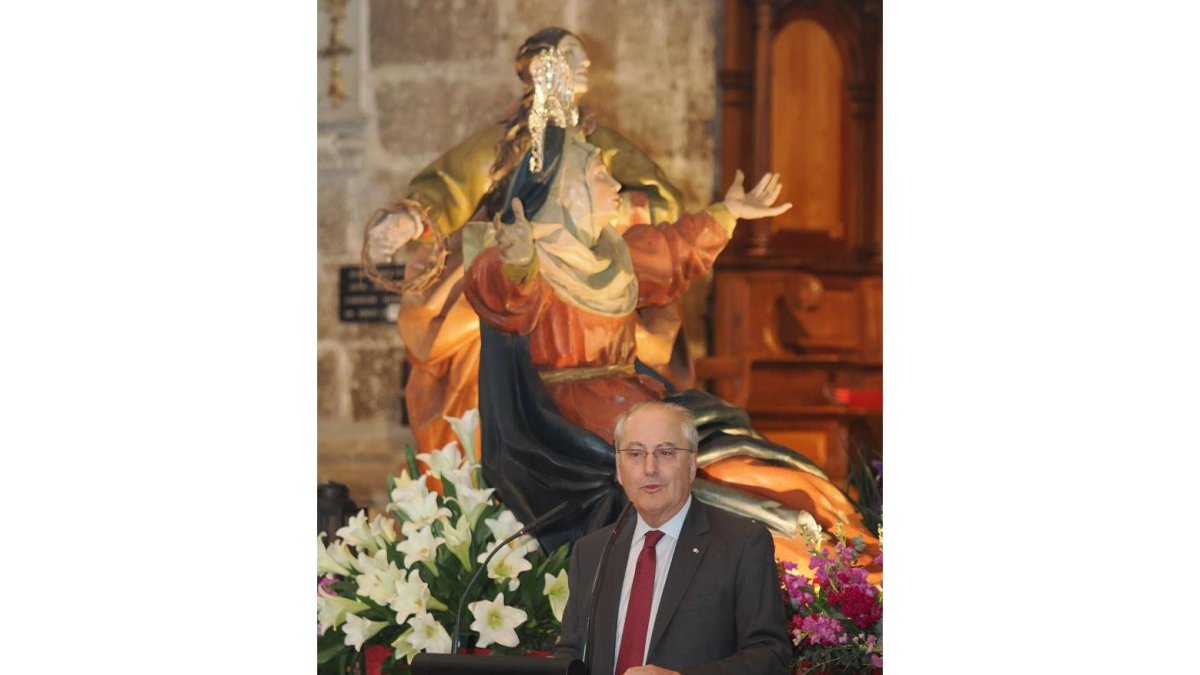 Francisco Fonseca Morillo pronuncia el pregón en la Catedral de Valladolid. -PHOTOGENIC