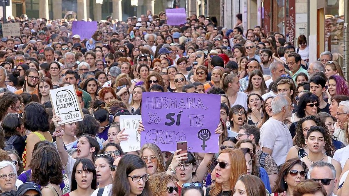 Manifestación en Valladolid contra la excarcelación de los cinco miembros de ‘La Manada’ el pasado mes de junio.