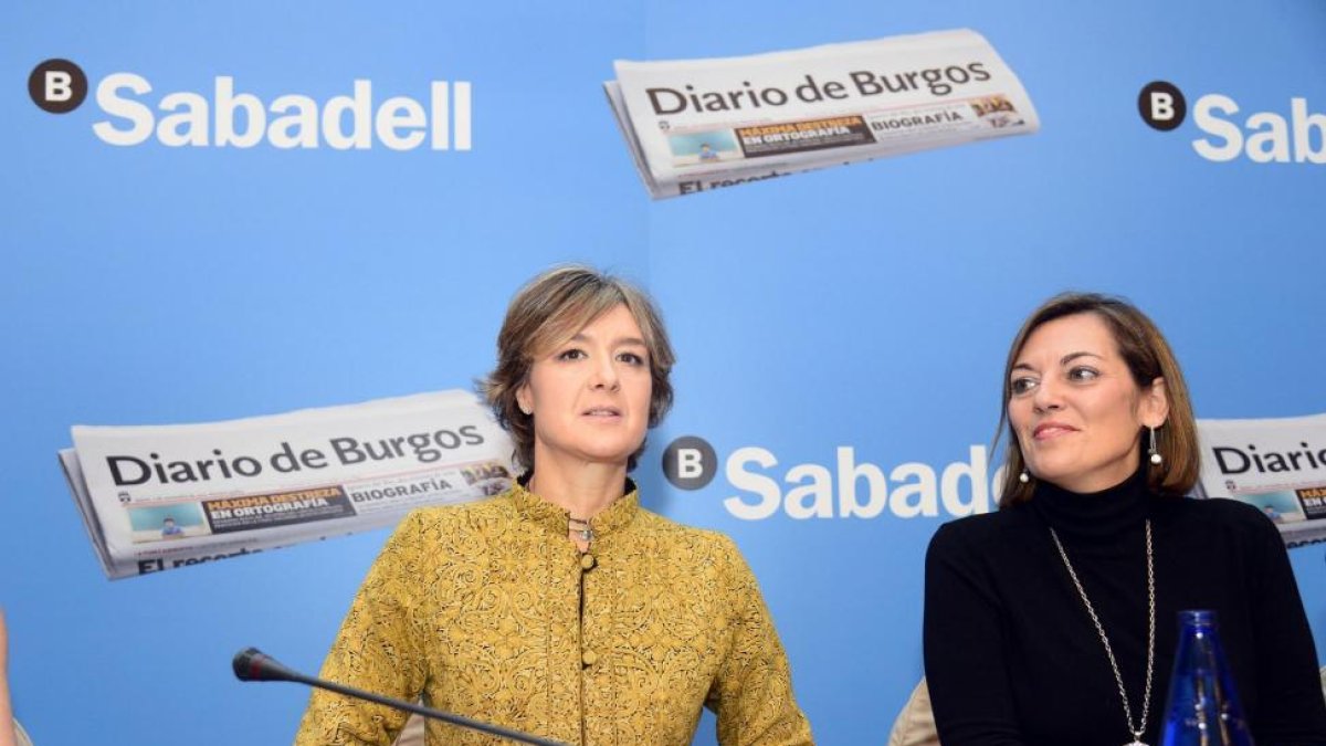 Diario de Burgos y Banco Sabadell organiza un desayuno informativo con la ministra de Agricultura, Alimentación y Medio Ambiente, Isabel García Tejerina, que presenta la consejera del ramo en la Comunidad, Milagros Marcos.-ICAL