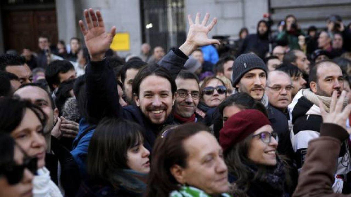 Pablo Iglesias, junto a Juan Carlos Monedero, en la Marcha del Cambio, este sábado en Madrid.-Foto: JOSÉ LUIS ROCA