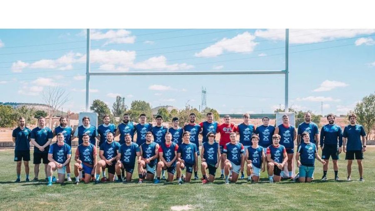 Foto de equipo en el primer entrenamiento del VRAC. / VRAC