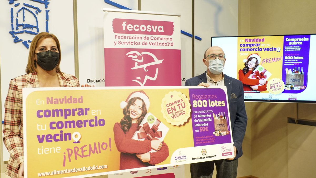 La Diputación de Valladolid y FECOSVA presentan la campaña 'Esta Navidad compra en tu Comercio Vecino'. /Miguel Ángel Santos