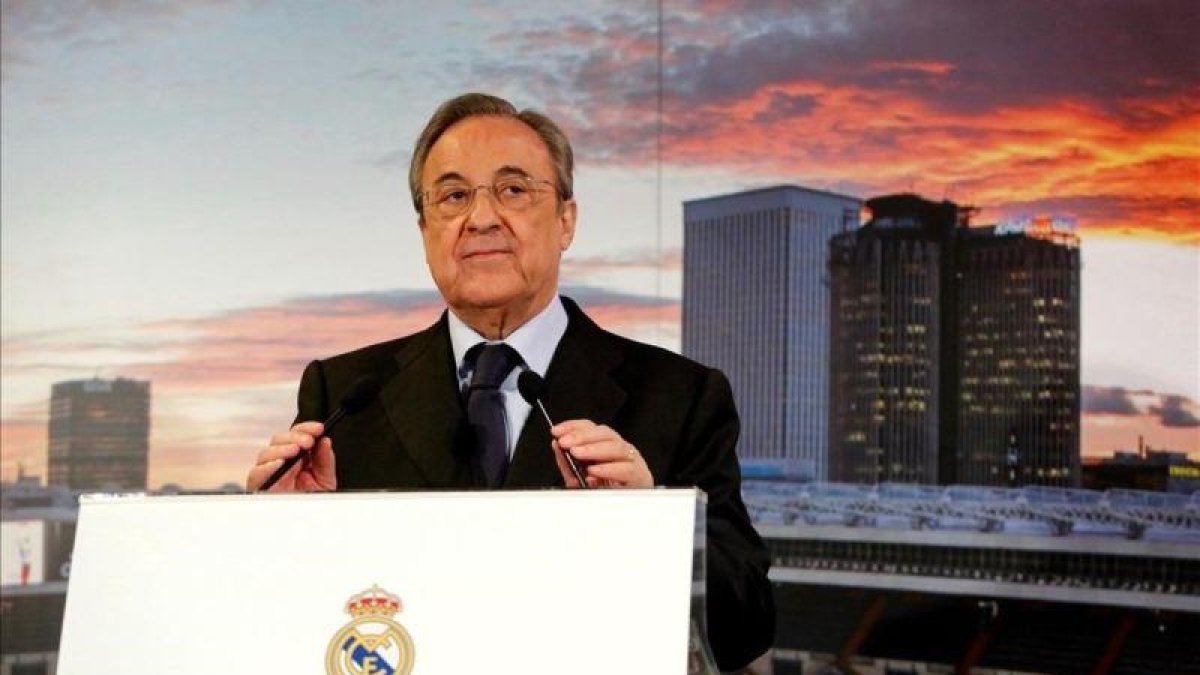 Florentino Pérez, en un reciente acto en el Bernabéu.-JUAN MANUEL PRATS